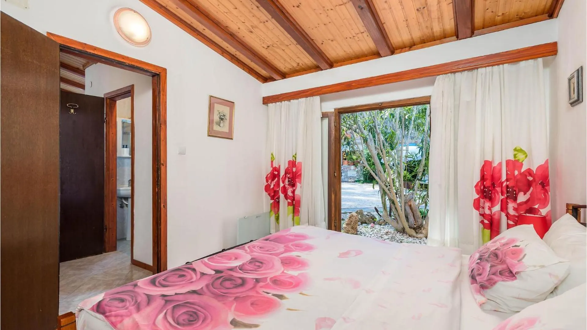 펜션 Awesome Home In 베리로신즈 크로아티아